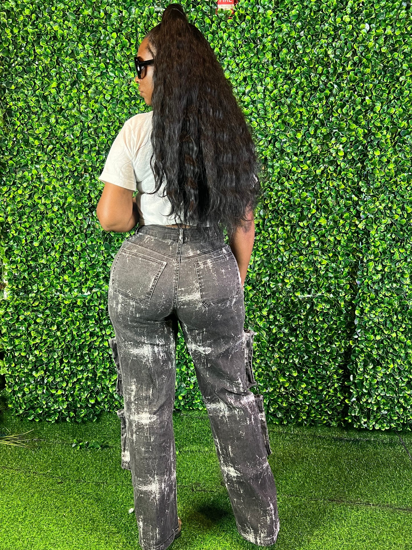 BURNT OUT JEANS