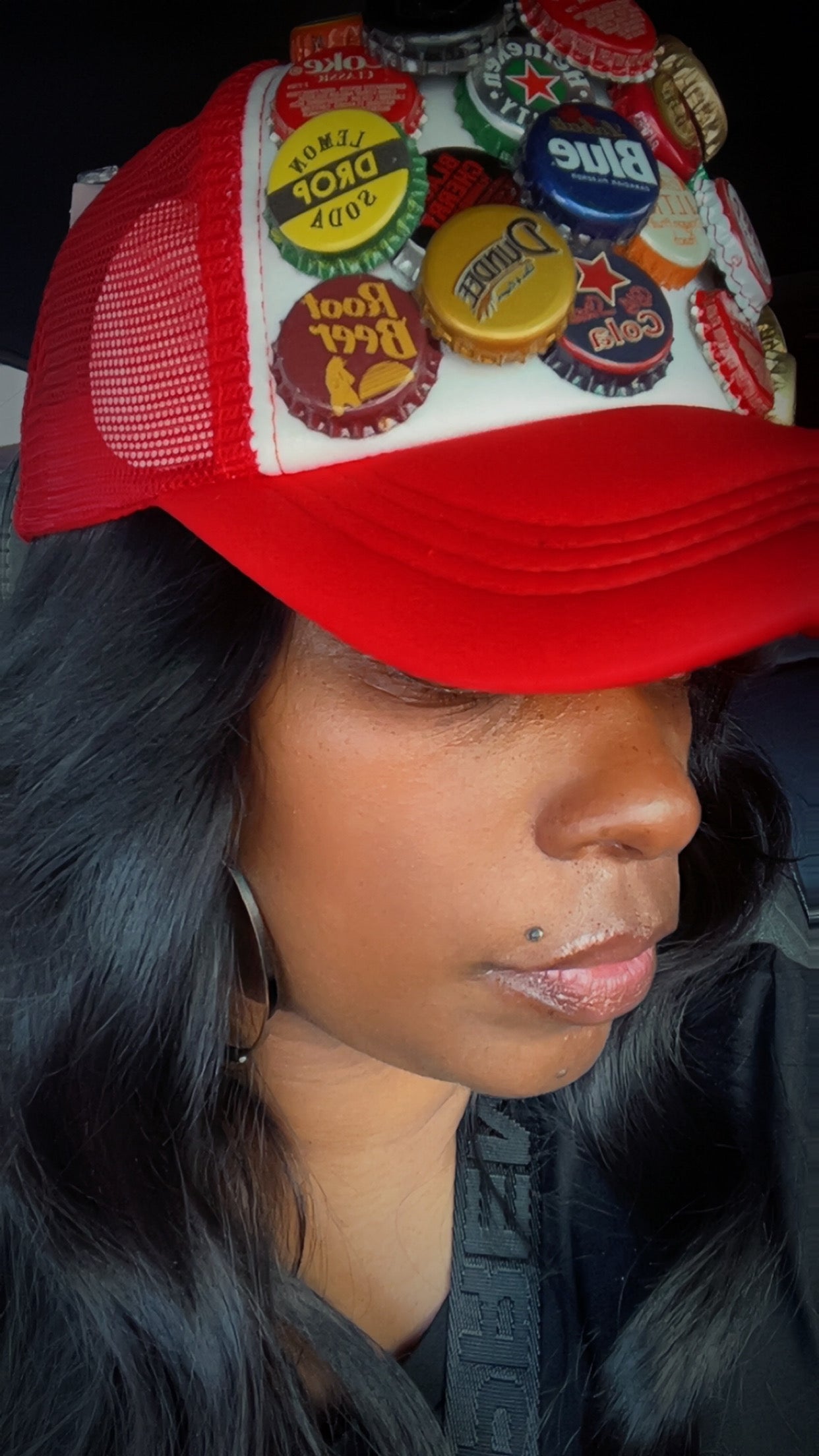 CAPPING TRUCKER HATS