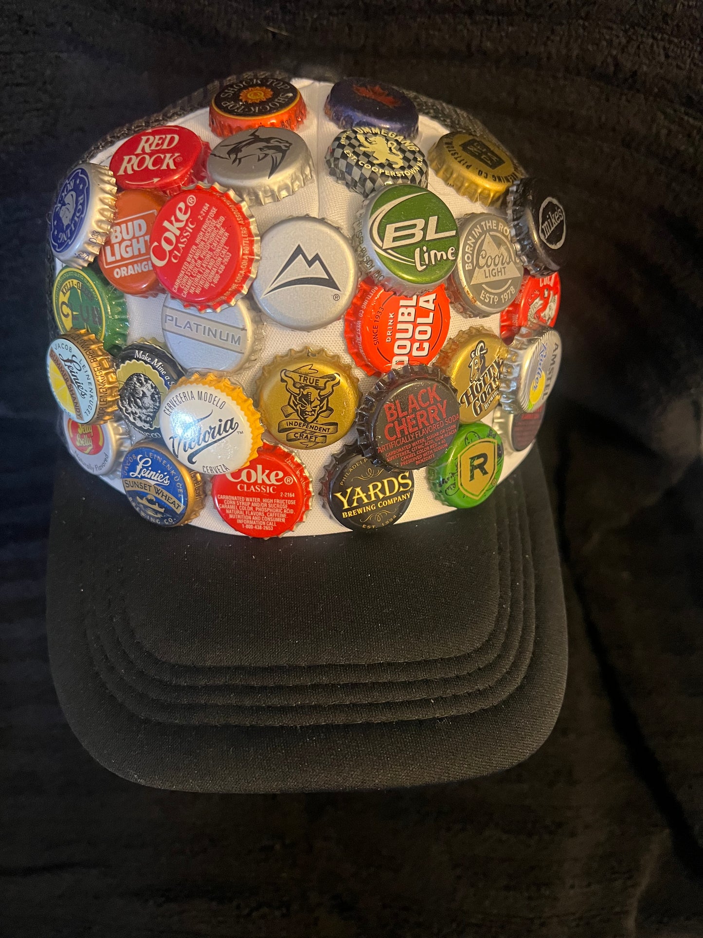 CAPPING TRUCKER HATS