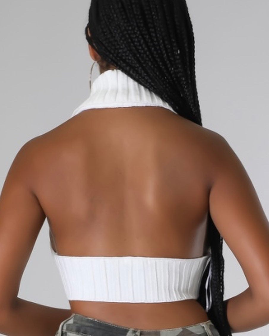 TURTLENECK BACKLESS TOP